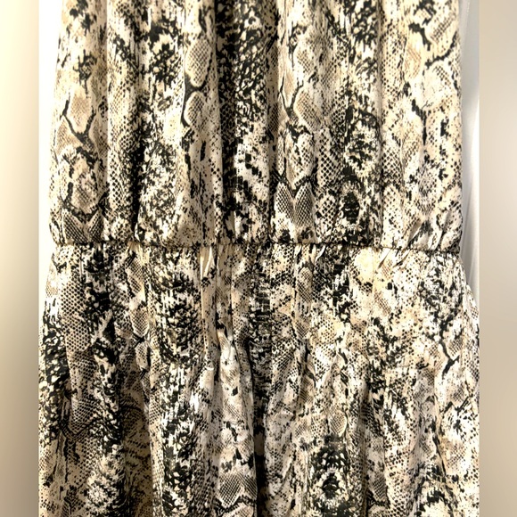 DO+BE dress, cinched at the waist - Picture 2 of 2